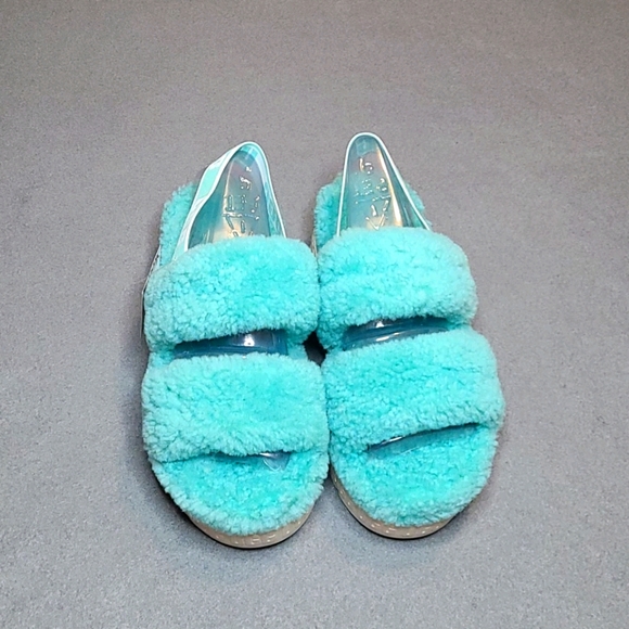 UGG Slippers - Picture 2 of 9